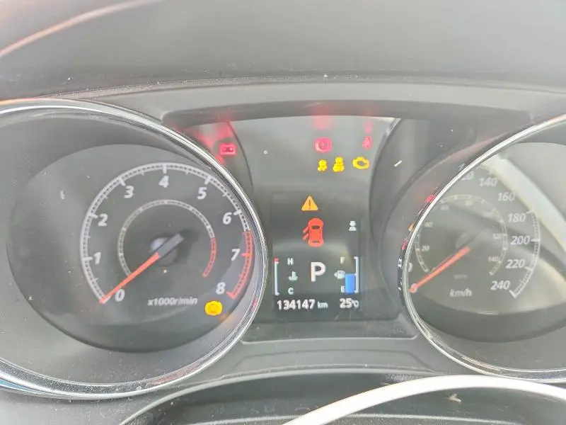 2021 MITSUBISHI RVR SE  