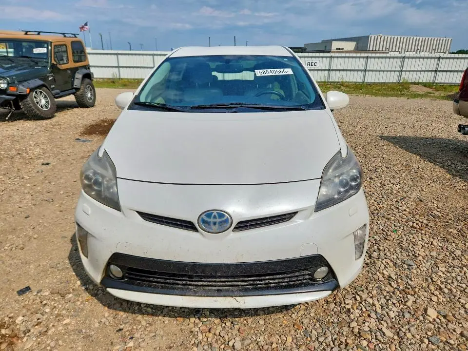 2013 TOYOTA PRIUS FIVE  