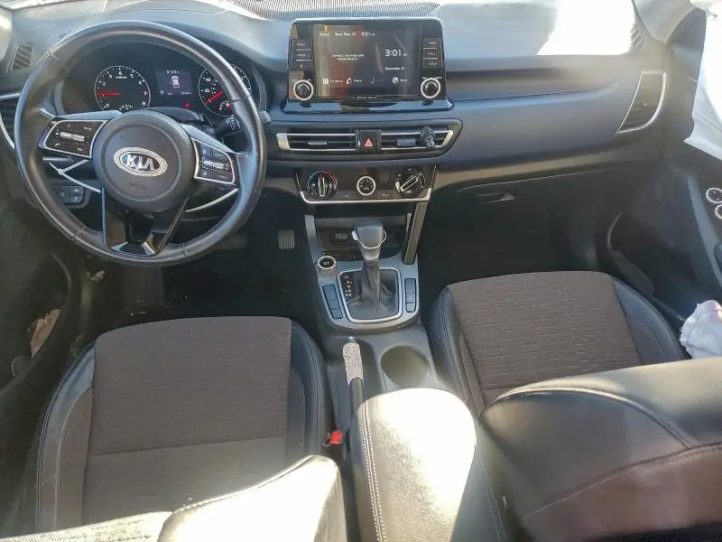 2021 KIA SELTOS S  