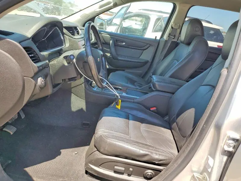 2014 CHEVROLET TRAVERSE LT  