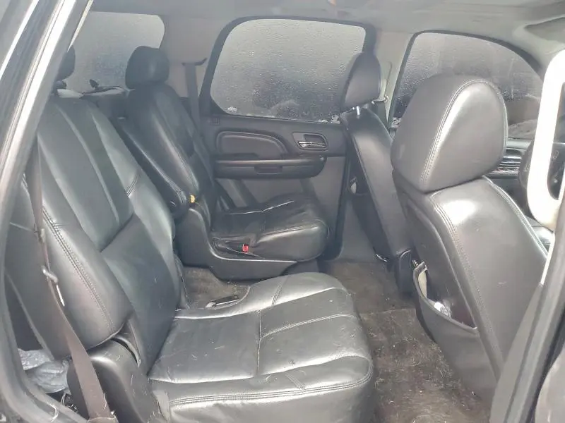 2012 CADILLAC ESCALADE LUXURY  