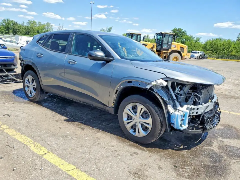 2024 CHEVROLET TRAX LS  