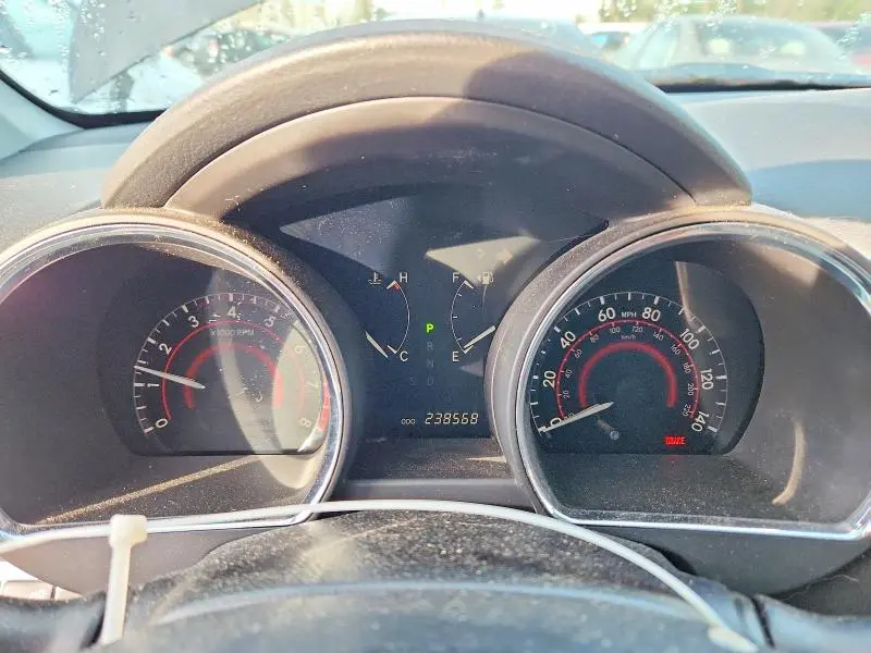 2010 TOYOTA HIGHLANDER LIMITED  