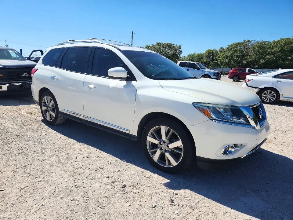 2016 NISSAN PATHFINDER PLATINUM  