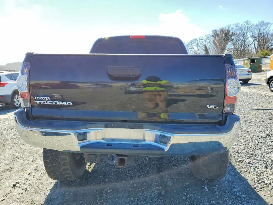2013 TOYOTA TACOMA V6  