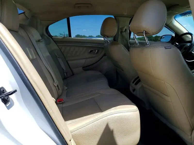 2015 FORD TAURUS SEL  