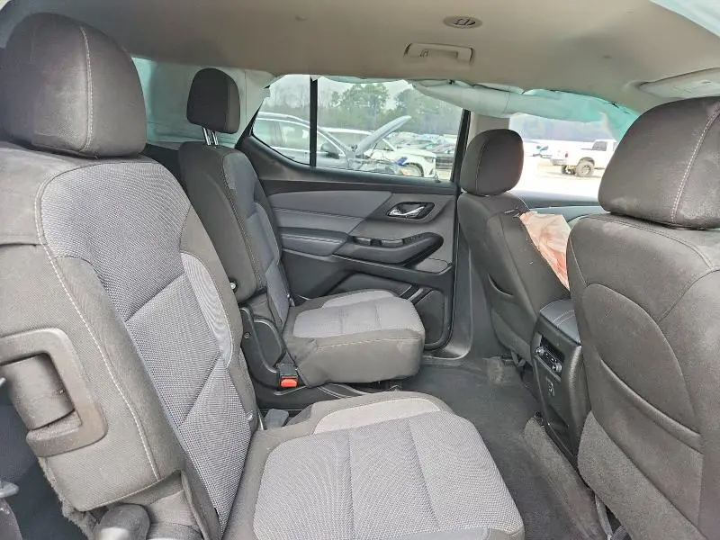 2020 CHEVROLET TRAVERSE LT  