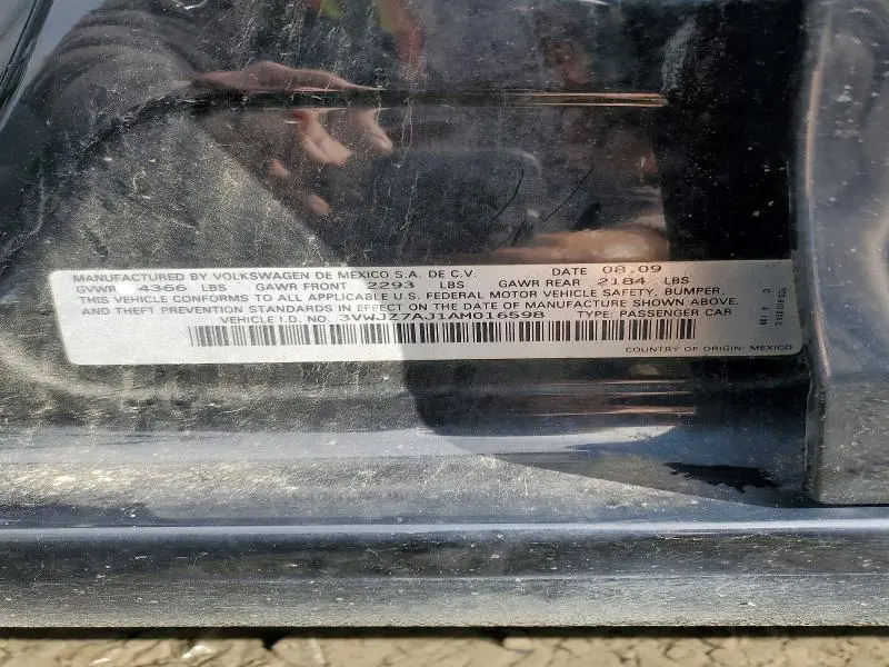 2010 VOLKSWAGEN JETTA S  