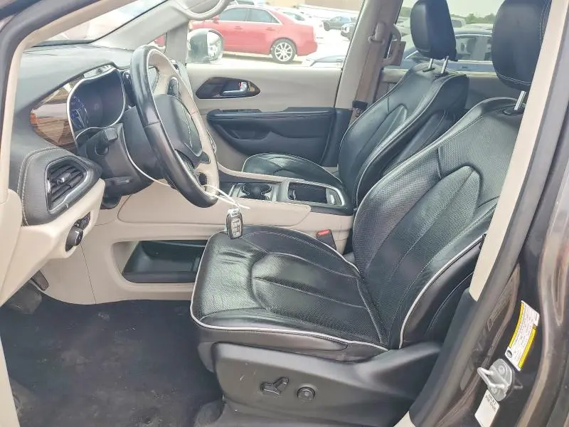 2021 CHRYSLER PACIFICA LIMITED  