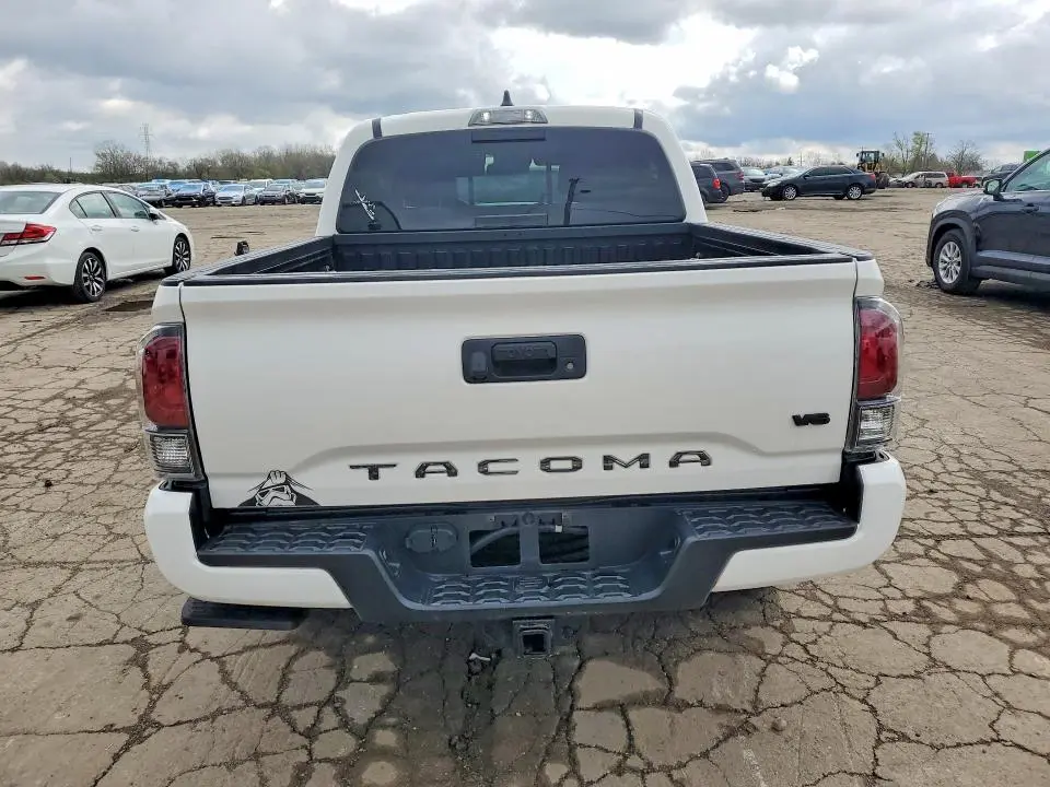 2022 TOYOTA TACOMA TRD SPORT  