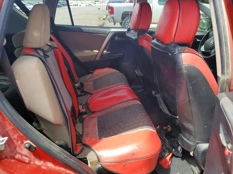 2014 TOYOTA RAV4 XLE  