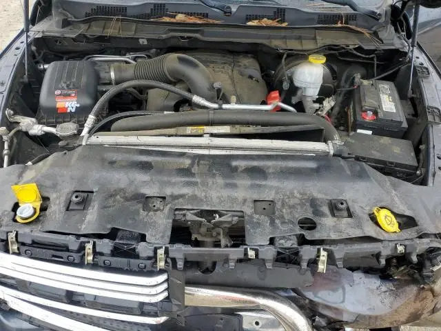 2018 RAM 1500 SLT