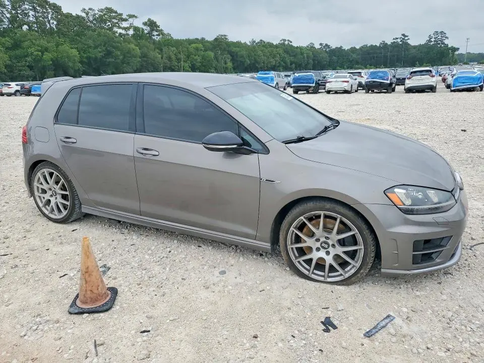 2016 VOLKSWAGEN GOLF R   