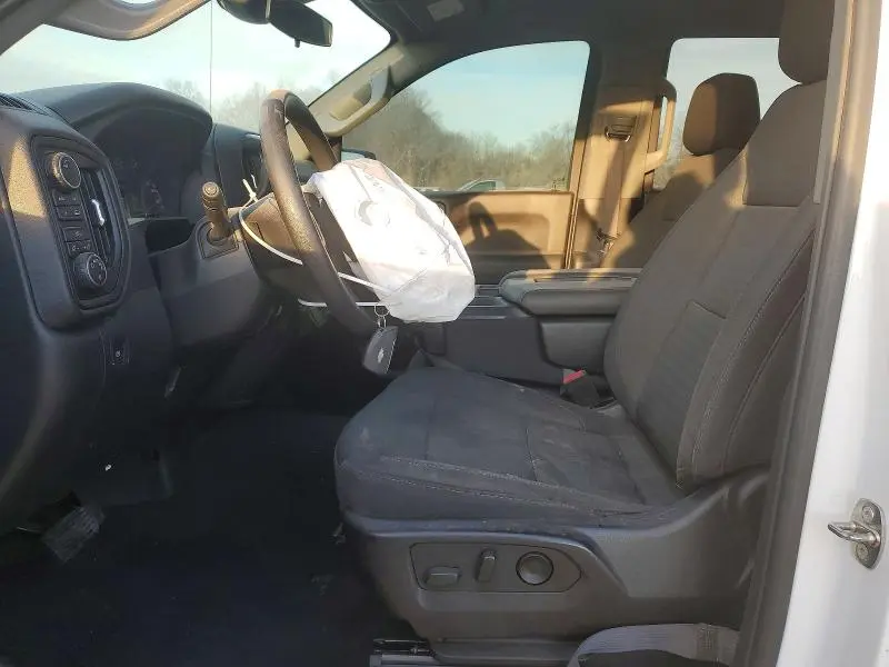 2022 CHEVROLET SILVERADO K1500 CUSTOM  