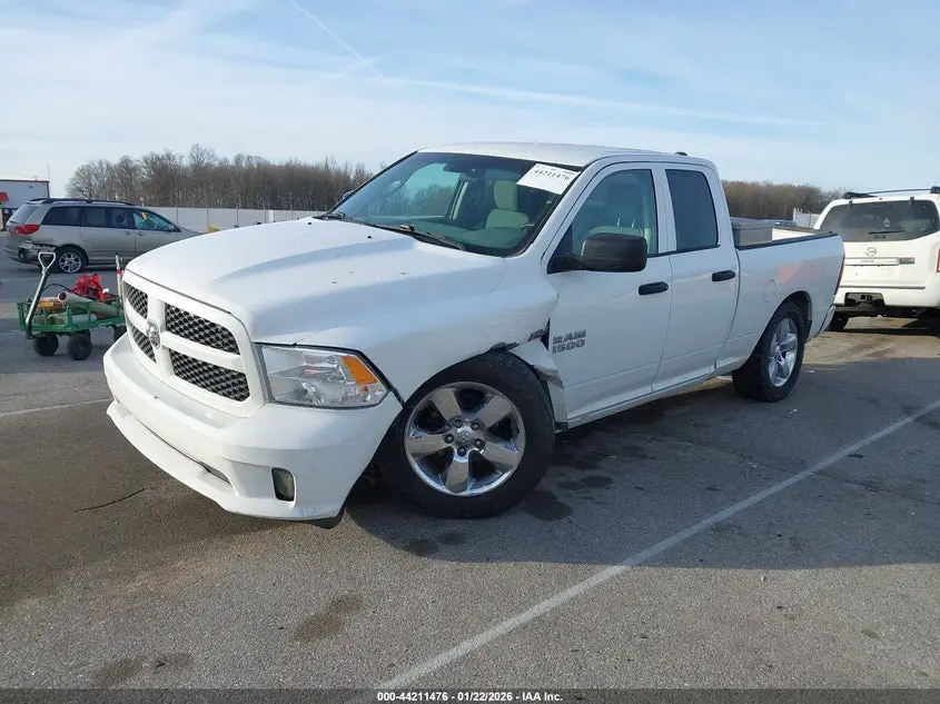 2018 RAM 1500 EXPRESS  4X4 6'4 BOX