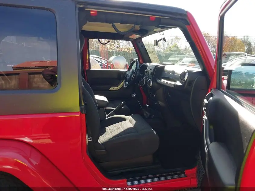 2011 JEEP WRANGLER SAHARA