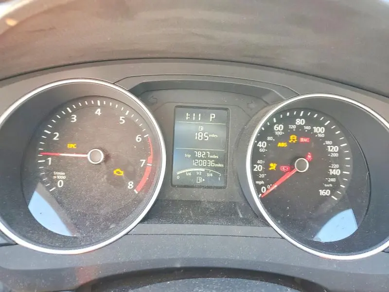 2015 VOLKSWAGEN JETTA SE  