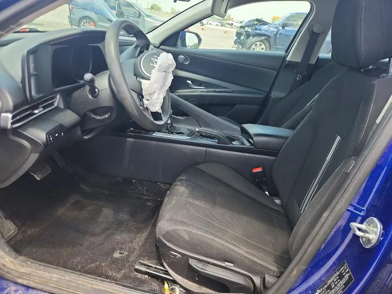 2022 HYUNDAI ELANTRA SEL  