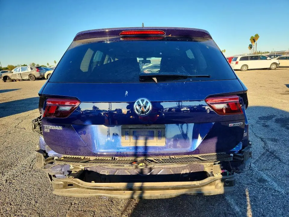 2021 VOLKSWAGEN TIGUAN SE  