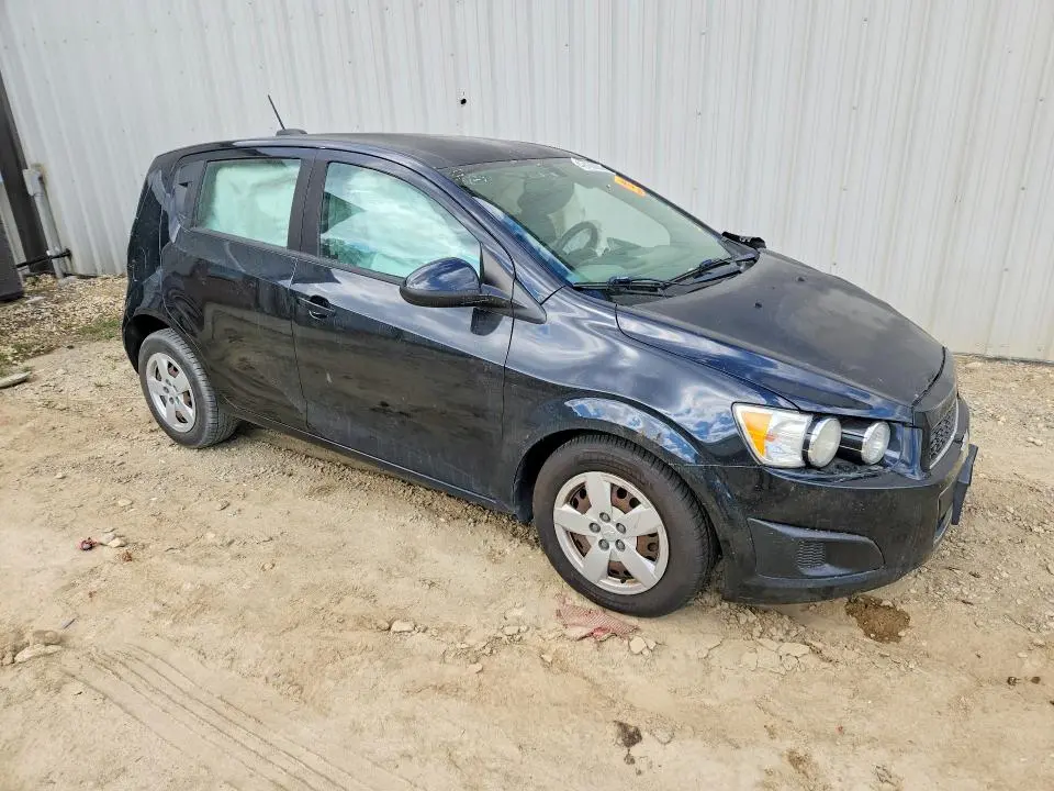 2015 CHEVROLET SONIC LS  