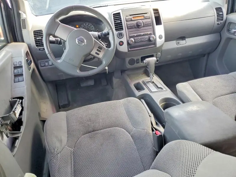 2011 NISSAN FRONTIER S  
