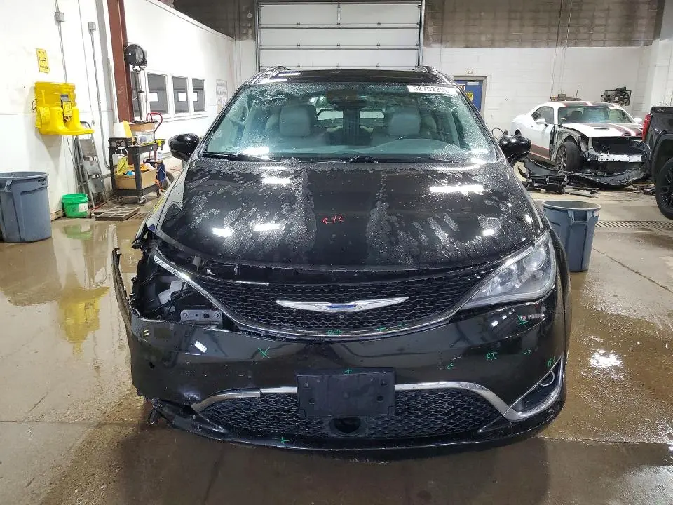 2017 CHRYSLER PACIFICA TOURING L PLUS  