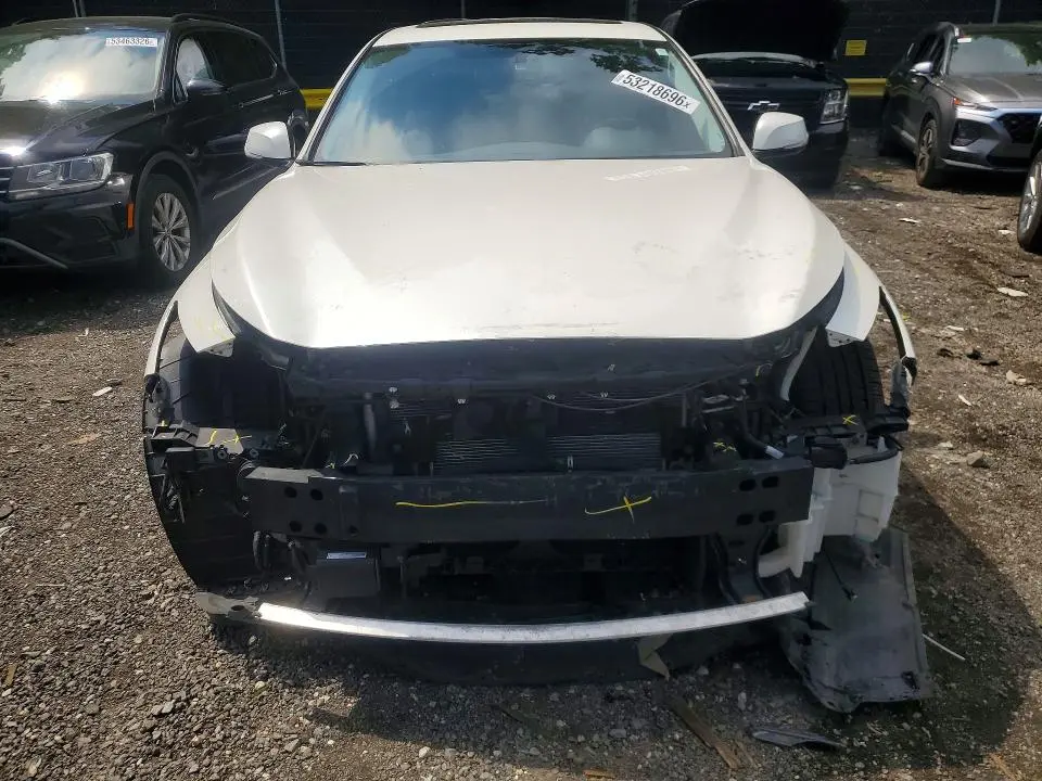 2021 INFINITI Q50 LUXE  