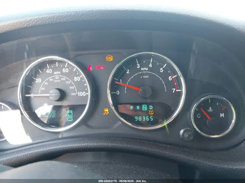 2011 JEEP WRANGLER UNLIMITED SAHARA