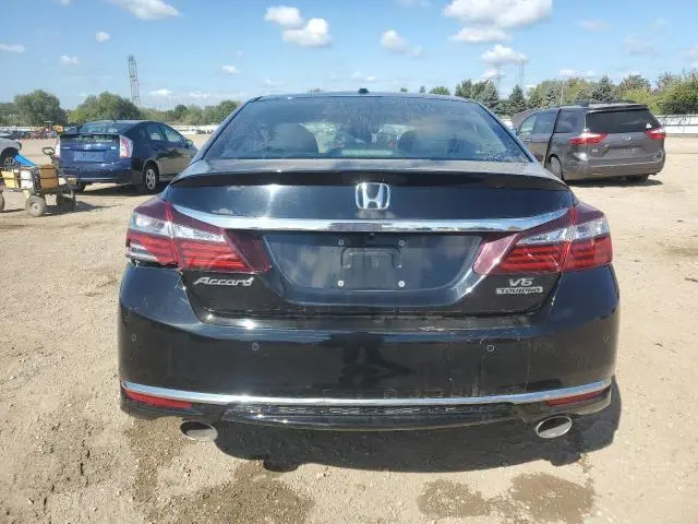 2017 HONDA ACCORD TOURING  