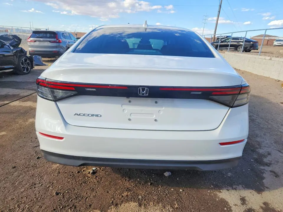 2023 HONDA ACCORD LX  