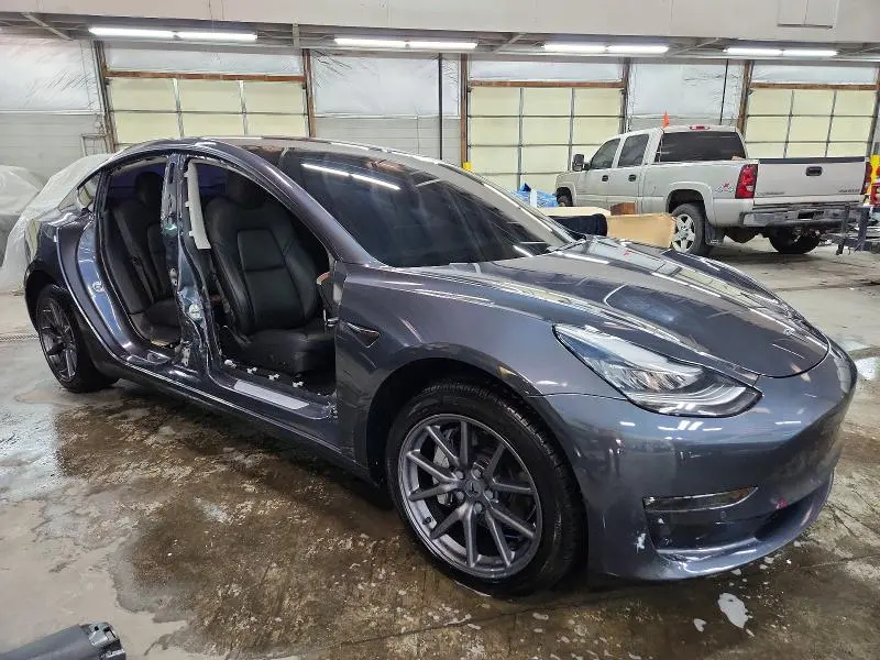 2018 TESLA MODEL 3   