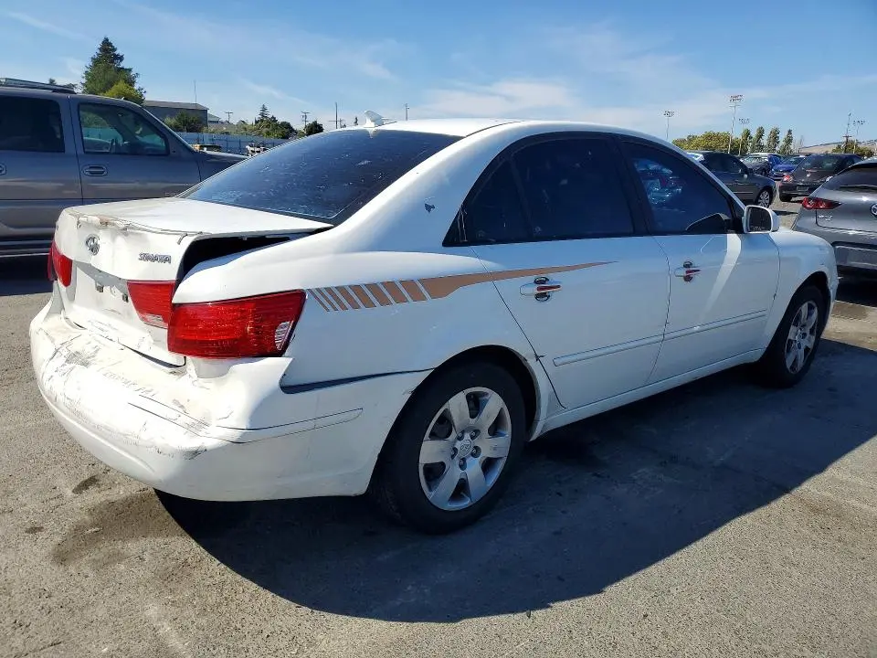2010 HYUNDAI SONATA GLS  