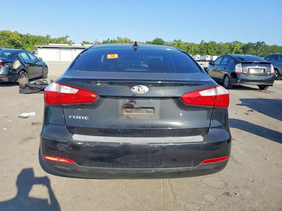 2015 KIA FORTE LX  