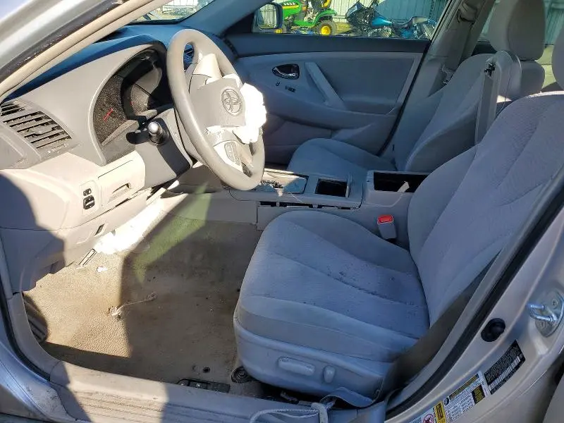 2011 TOYOTA CAMRY LE  