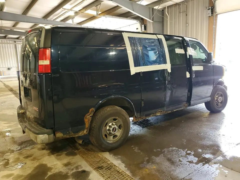 2010 GMC SAVANA G2500  