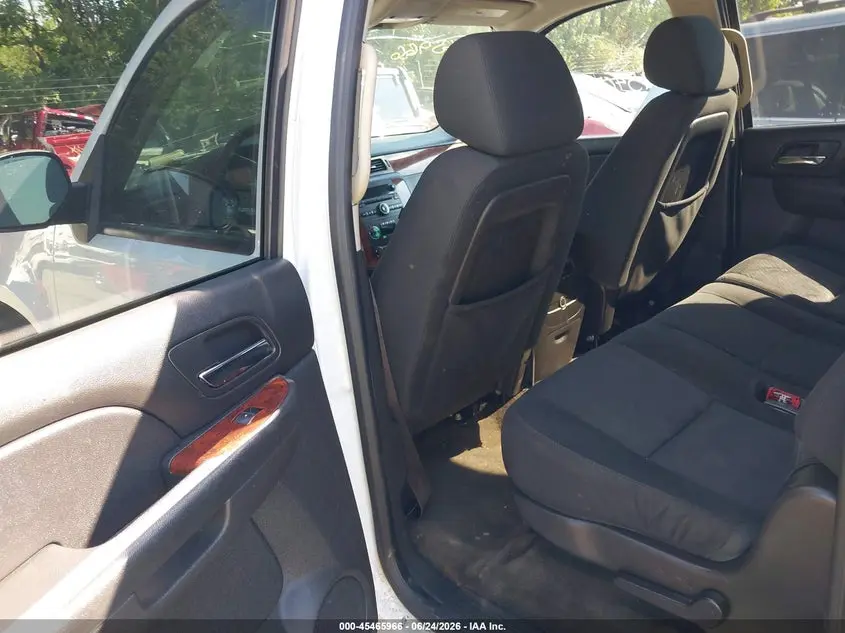 2013 CHEVROLET SUBURBAN LT