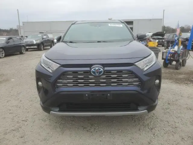 2020 TOYOTA RAV4 XSE  