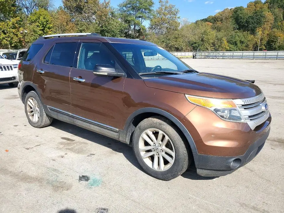 2011 FORD EXPLORER XLT  