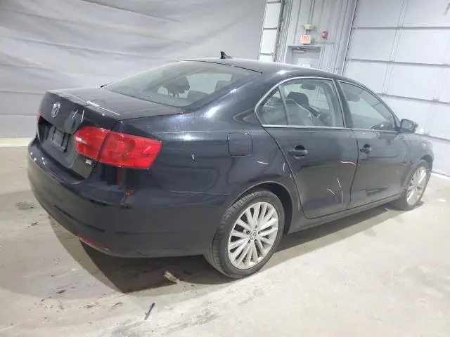 2014 VOLKSWAGEN JETTA SE  