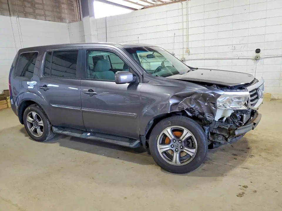 2015 HONDA PILOT SE  