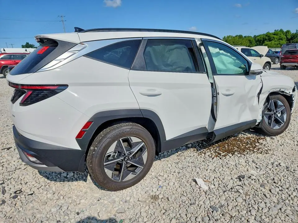 2025 HYUNDAI TUCSON SEL  
