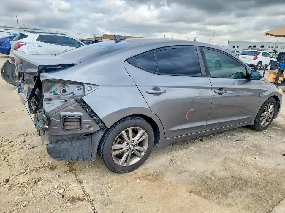 2018 HYUNDAI ELANTRA SEL  