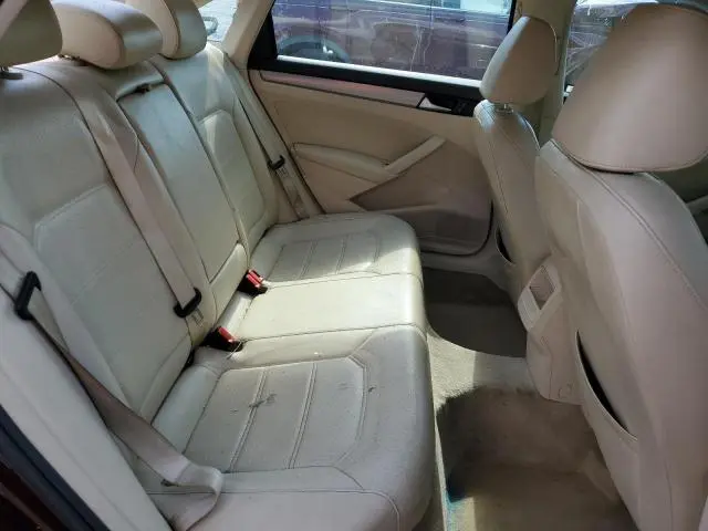 2013 VOLKSWAGEN PASSAT S