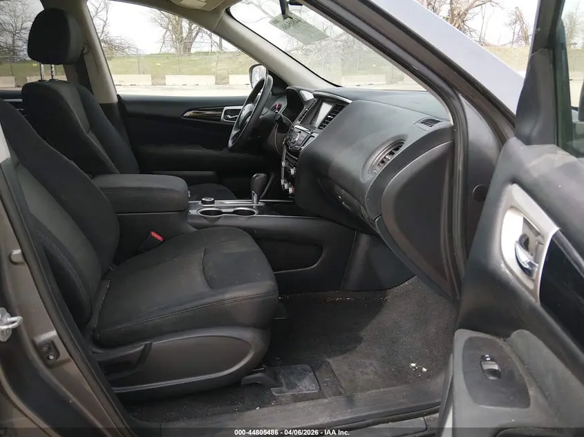 2017 NISSAN PATHFINDER S