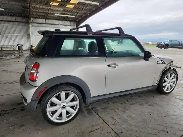 2011 MINI COOPER S  