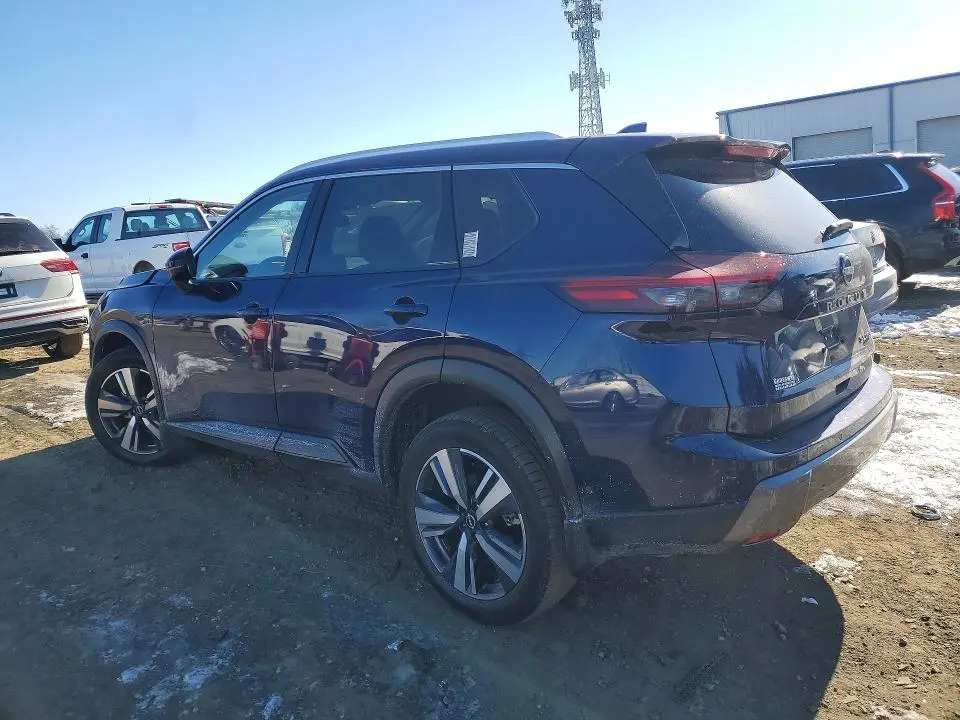 2024 NISSAN ROGUE SL  