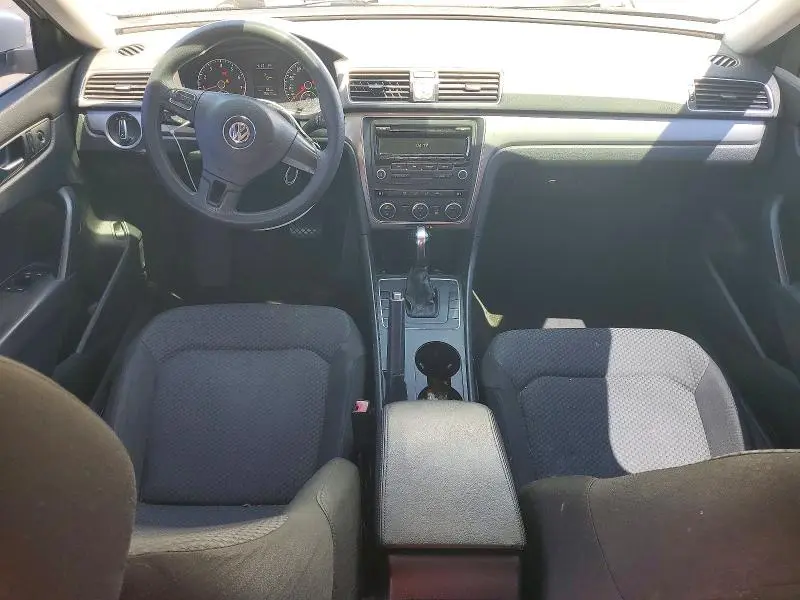 2012 VOLKSWAGEN PASSAT S  