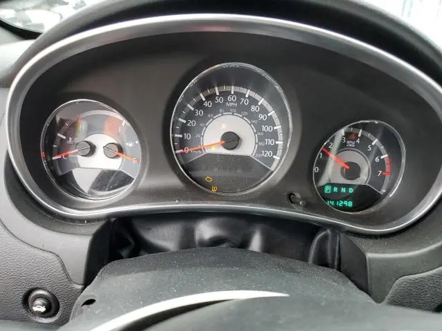 2011 CHRYSLER 200 LX