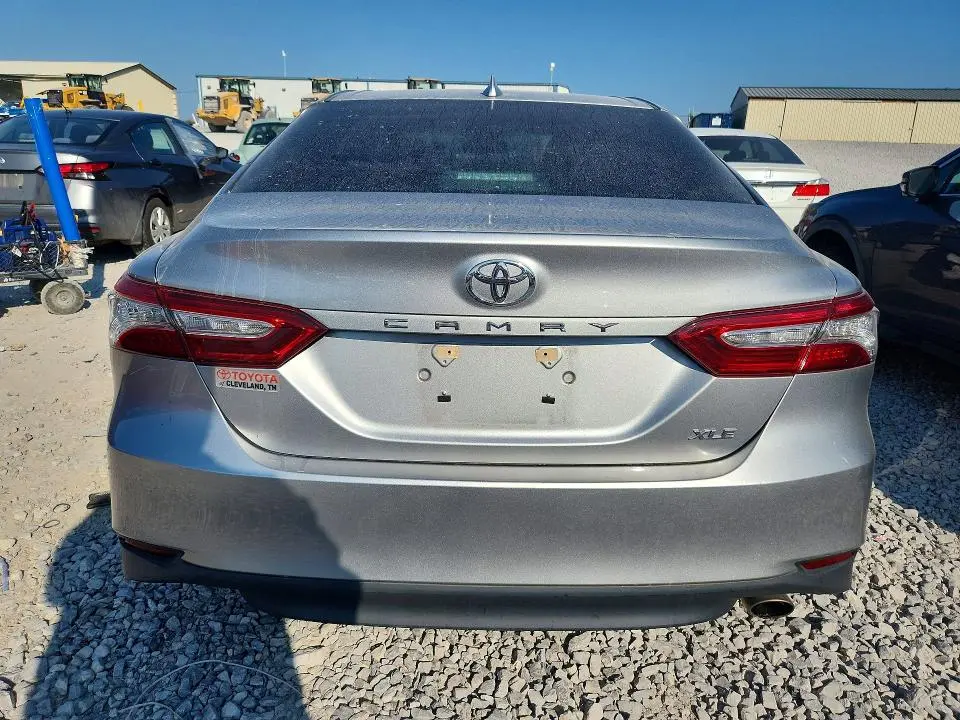 2019 TOYOTA CAMRY XLE  