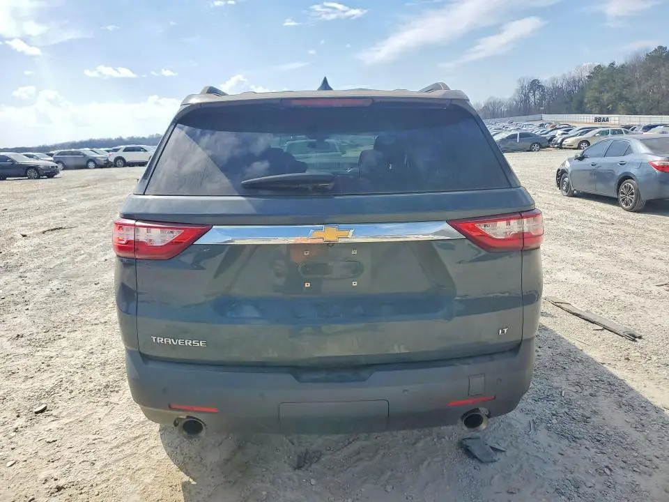 2019 CHEVROLET TRAVERSE LT  